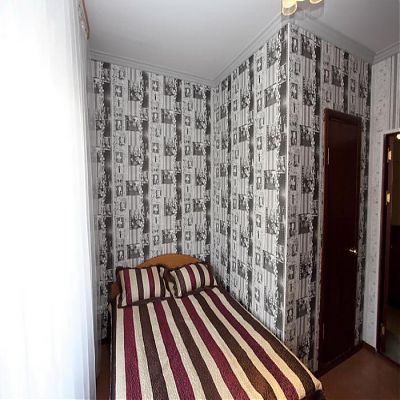 Гостиница «Санрайс» номера «Стандарт» с одной двуспальной кроватью